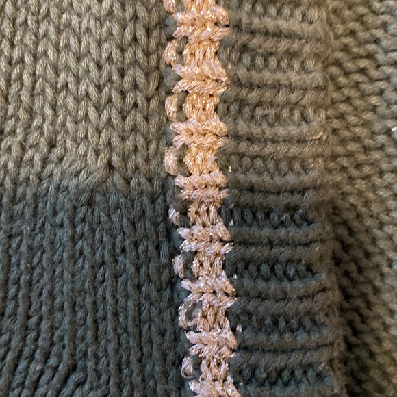 Juicy Couture Oversized Sweater - Picture 4 of 6